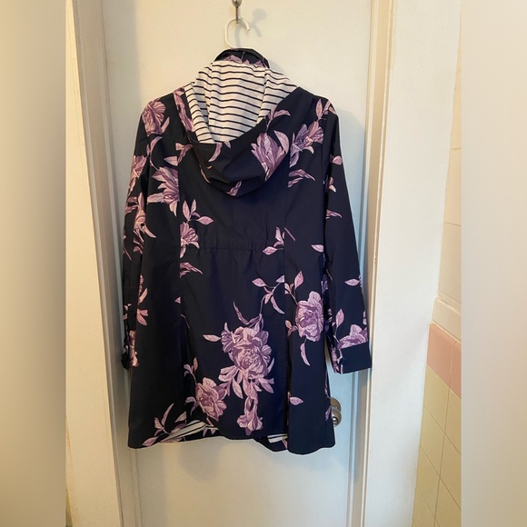 CHICO'S navy blue and purple flowers raincoat - Picture 5 of 8